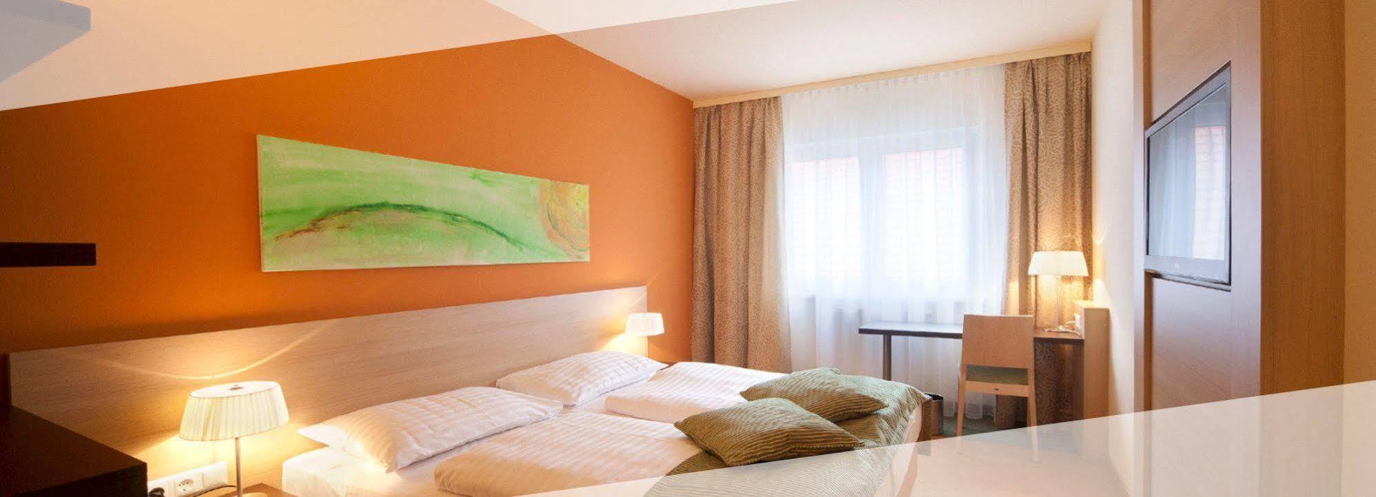 Hotel Das Himberg Екстериор снимка